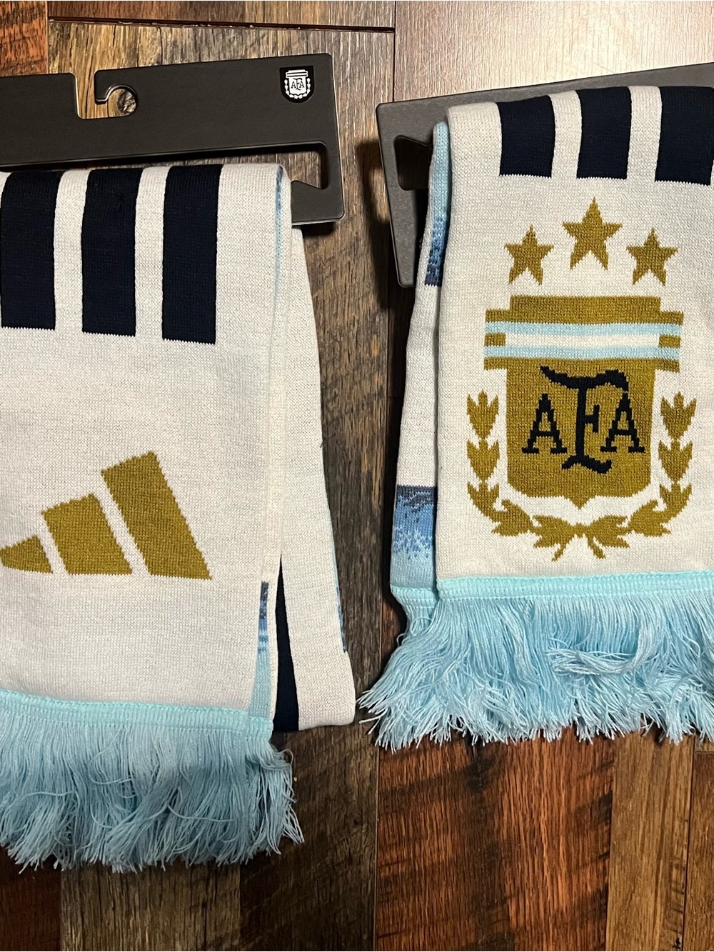 Adidas Argentina National Team
26 Football Scarf -Adidas KE1385-
World Cup 2026